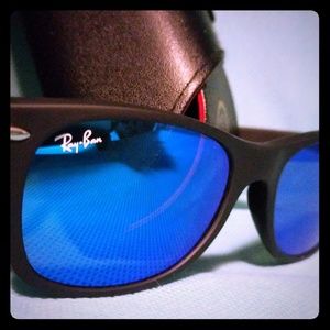 SOLD!! Ray-Ban New Wayfarer sunglasses